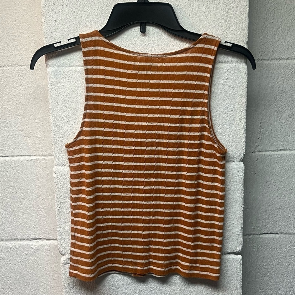 American Eagle Striped Snap Up
Crop Top- S - Picture 4 of 4